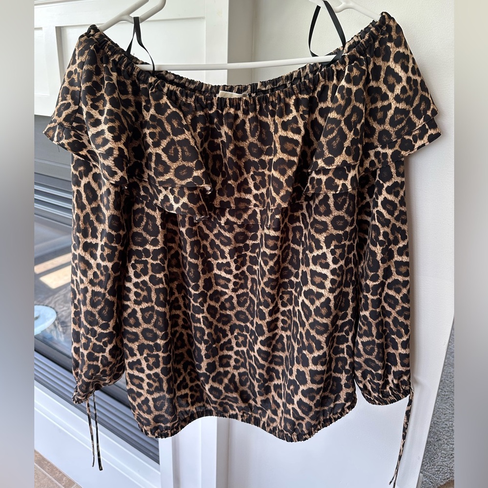 Michael Kors leopard Ruffled off the shoulder top-Like new!